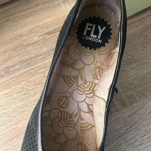 Fly London Women's Black Shoes - Picture 5 of 9